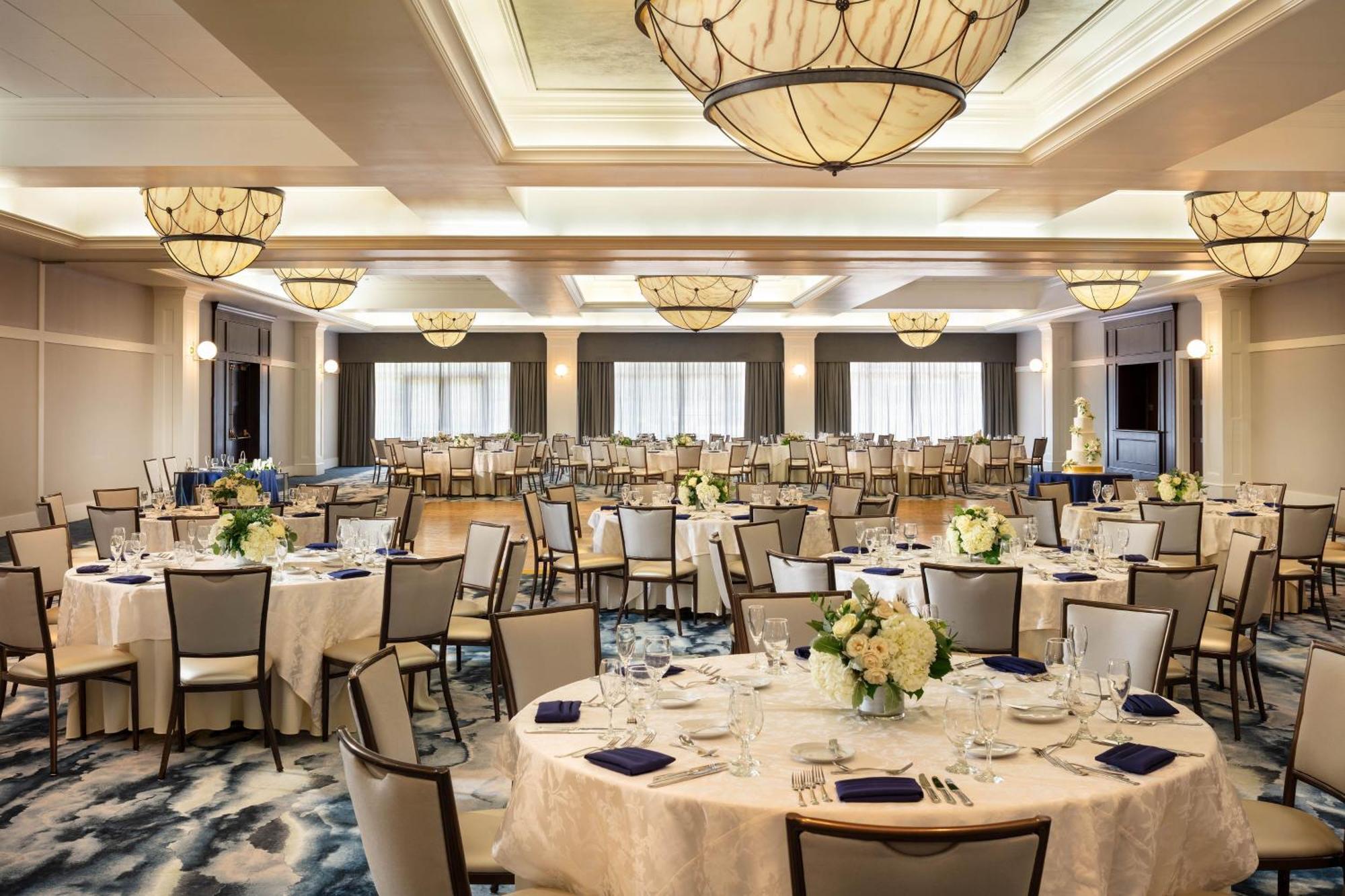 Hotel Four Points By Sheraton Conference Center Norwood
