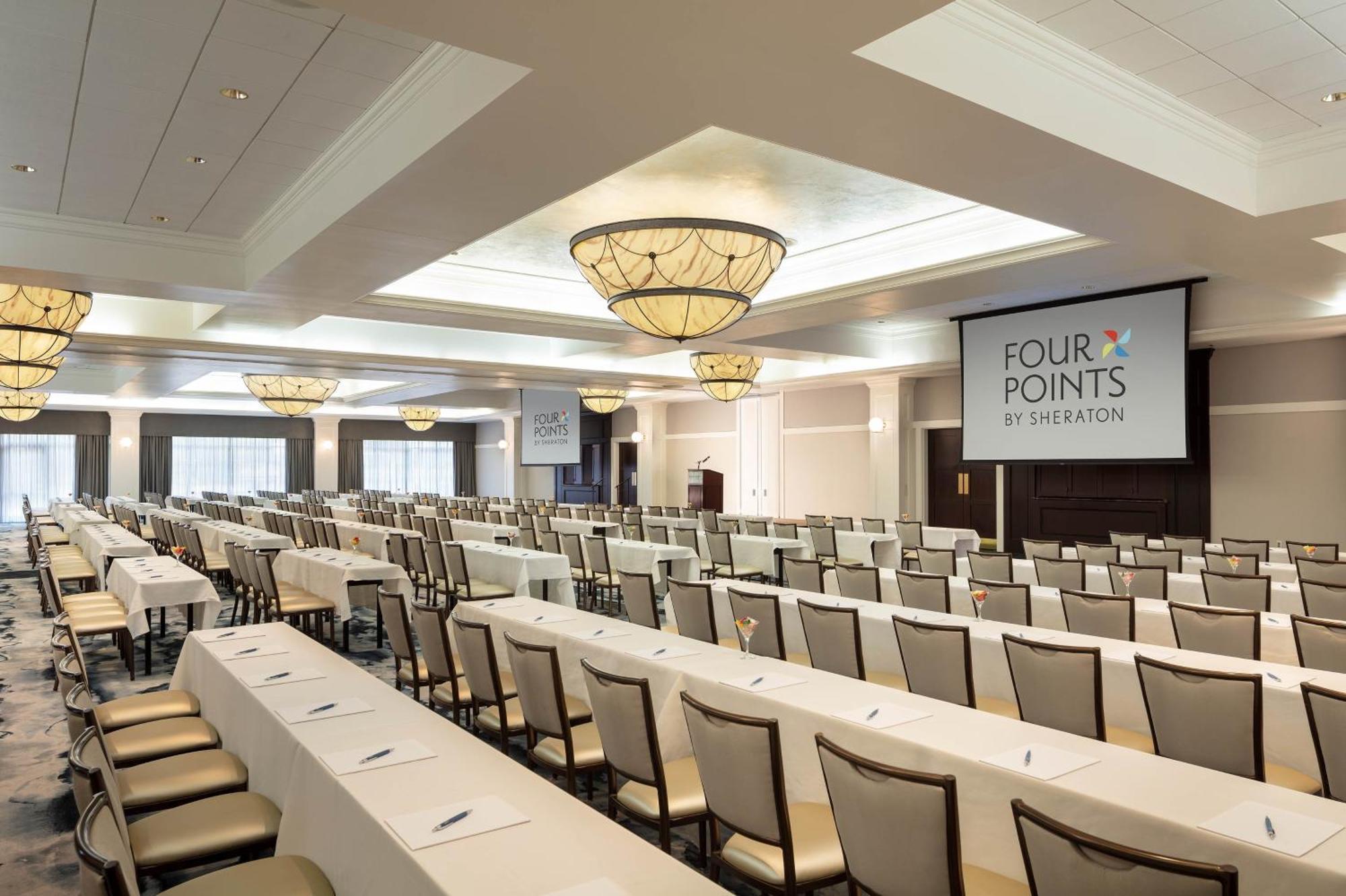 Hotel Four Points By Sheraton Conference Center 4*