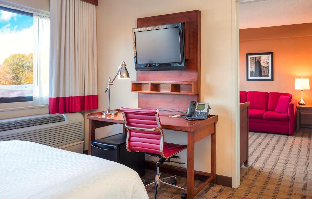 Hotel Four Points By Sheraton Conference Center 4*