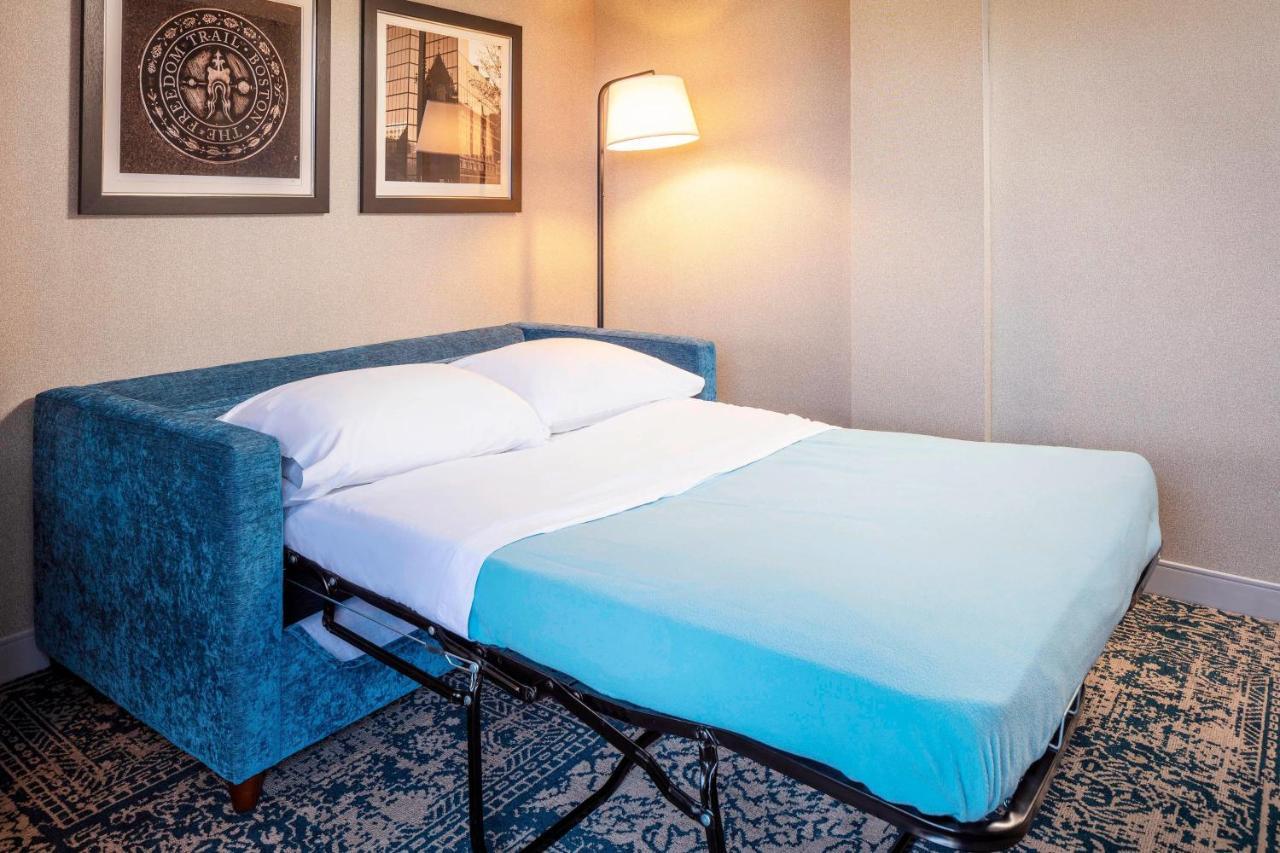 Four Points By Sheraton Conference Center Hotel 4*